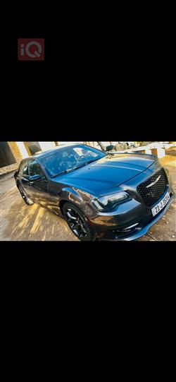 کرایسلەر 300